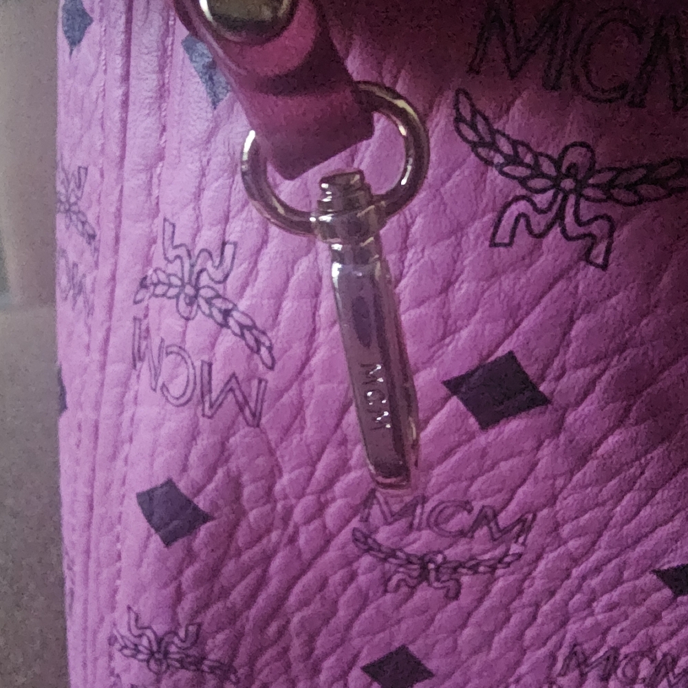 MCM Visetos Pink Tote Bag w/ Pouch - Picture 9 of 16